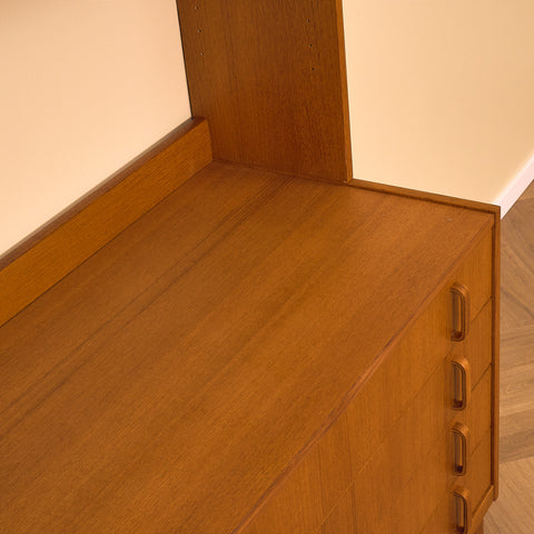 Svensk bokhylla i teak av Bertil Fridhagen för Bodafors