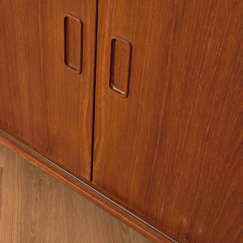 Danskt sideboard i teak av P. Westergaards møbelfabrik