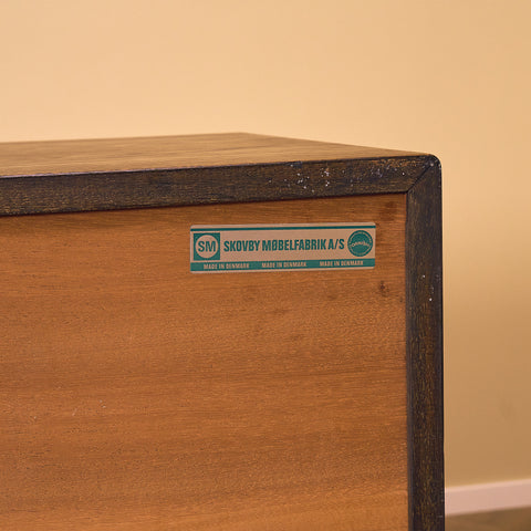 Danskt sideboard i ek av Henry Rosengren Hansen för Skovby