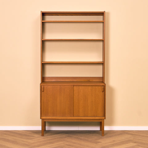 Svensk bokhylla i teak av Bertil Fridhagen för Bodafors