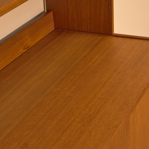 Svensk bokhylla i teak av Bertil Fridhagen för Bodafors