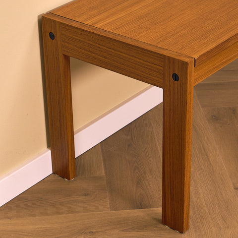 Svenskt sidobord / TV-bänk i teak