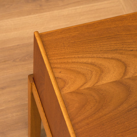 Hallbänk i teak och ek