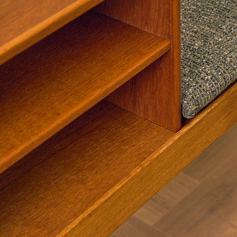 Hallbänk i teak och ek