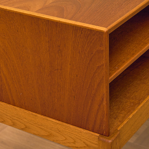 Hallbänk i teak och ek