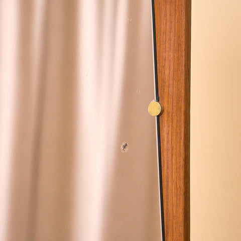 Svensk spegel i teak av Dala speglar i Falun