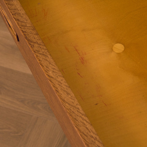 Danskt sideboard i ek av Anker Sørensen