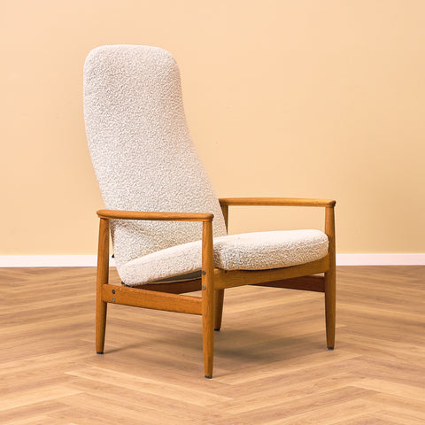 Svensk fåtölj av Ljungs Industrier Malmö AB