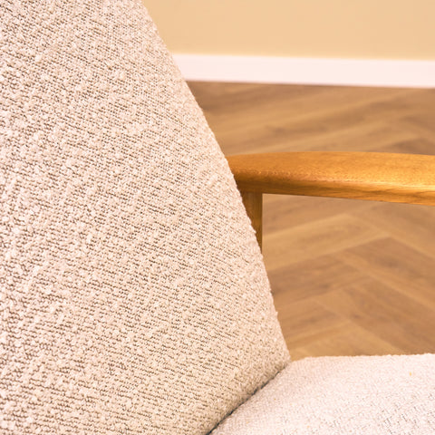 Svensk fåtölj av Ljungs Industrier Malmö AB