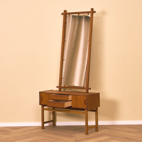 Svenskt hallbord med spegel i teak och ek