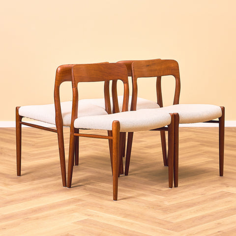 Danish set of 4 dining chairs 'model 75' by Niels O. Moller