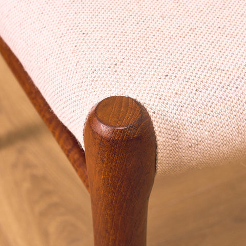 Danish set of 4 dining chairs 'model 75' by Niels O. Moller