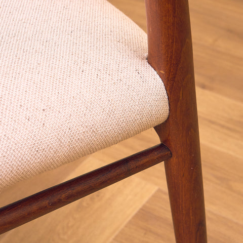 Danish set of 4 dining chairs 'model 75' by Niels O. Moller