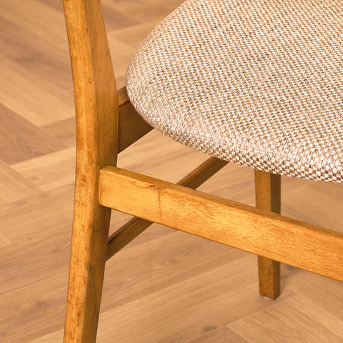 Danskt set med 6 matstolar i teak och bok från Farstrup