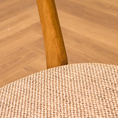 Danskt set med 6 matstolar i teak och bok från Farstrup