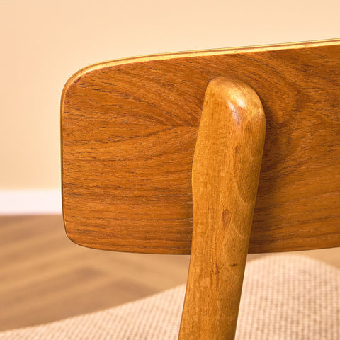 Danskt set med 6 matstolar i teak och bok från Farstrup