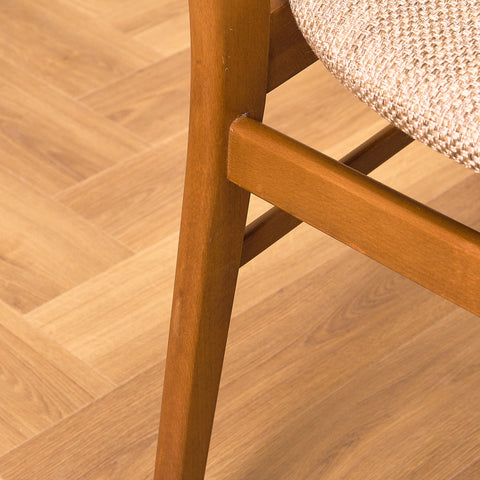 Danskt set med 6 matstolar i teak och bok från Farstrup