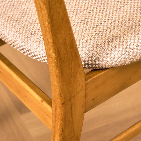 Danskt set med 6 matstolar i teak och bok från Farstrup