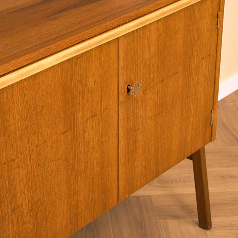 Svensk bokhylla i teak och bokträ