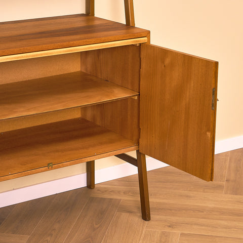 Svensk bokhylla i teak och bokträ