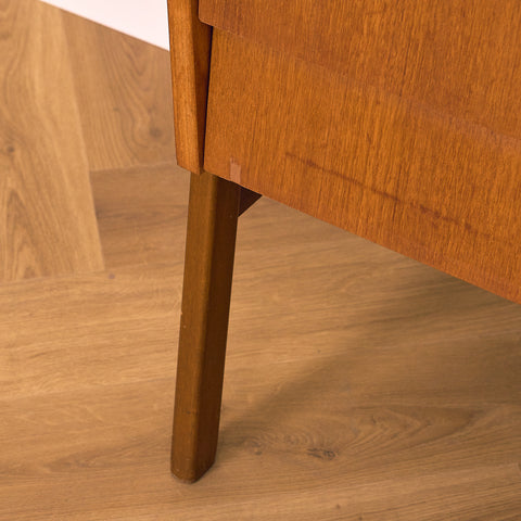 Svensk bokhylla i teak och bokträ