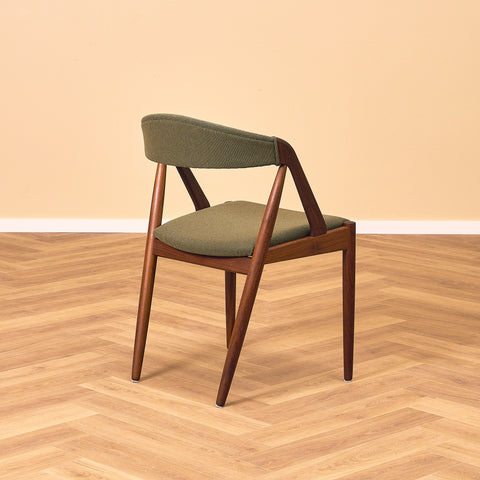 Danish dining chairs in walnut, model 31 by Kai Kristiansen
