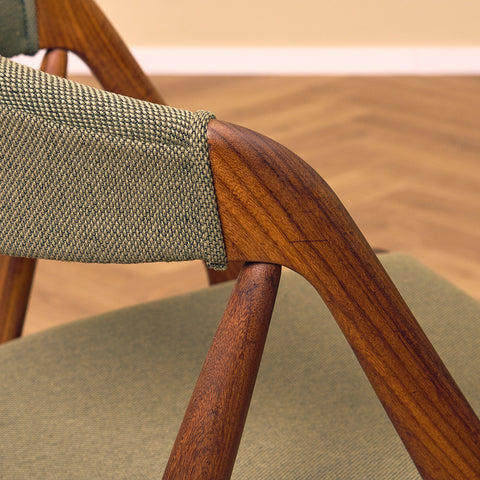Danish dining chairs in walnut, model 31 by Kai Kristiansen
