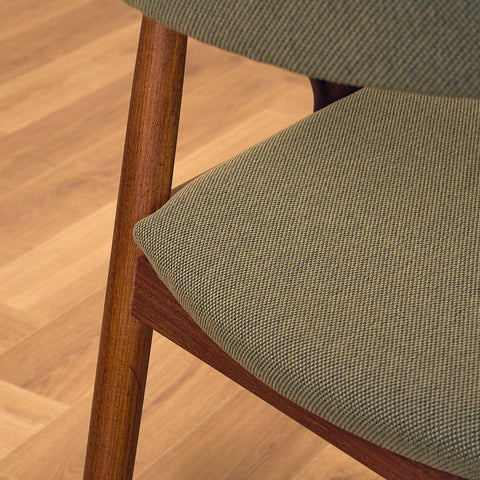 Danish dining chairs in walnut, model 31 by Kai Kristiansen