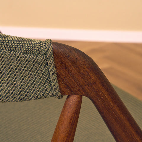 Danish dining chairs in walnut, model 31 by Kai Kristiansen