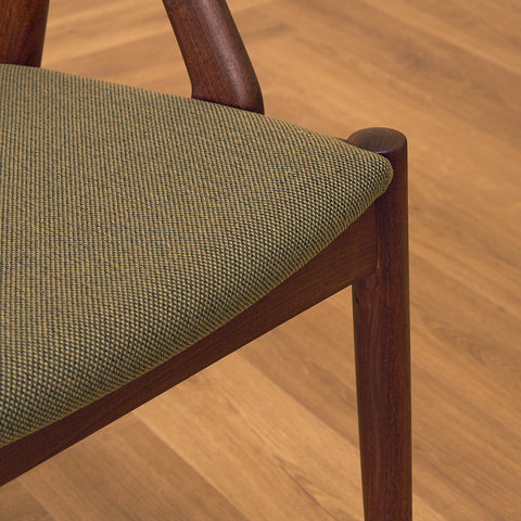 Danish dining chairs in walnut, model 31 by Kai Kristiansen