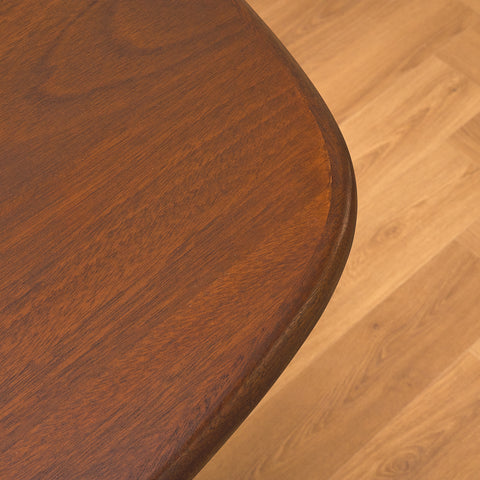 Danish oval dining table in mahogany by Skovby Møbelfabrik