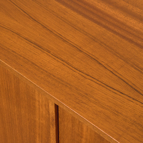 Danskt skåp i teak från Ottawa furniture