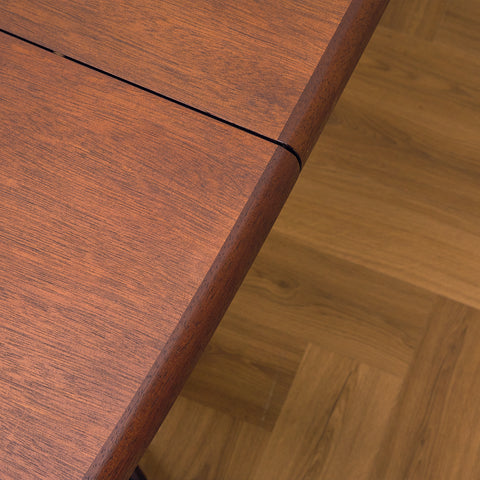 Danskt ovalt matbord i mahogny från Skovby Møbelfabrik