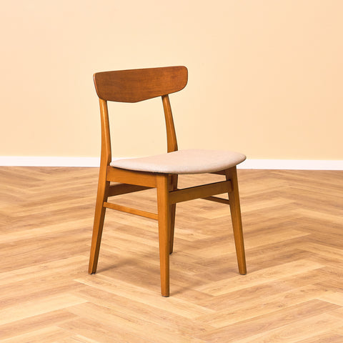 Danska matstolar i teak och bok av Findahl, modell 'Mosbøl'