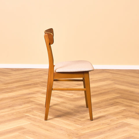 Danska matstolar i teak och bok av Findahl, modell 'Mosbøl'