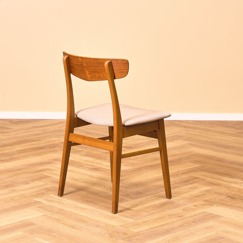 Danska matstolar i teak och bok av Findahl, modell 'Mosbøl'