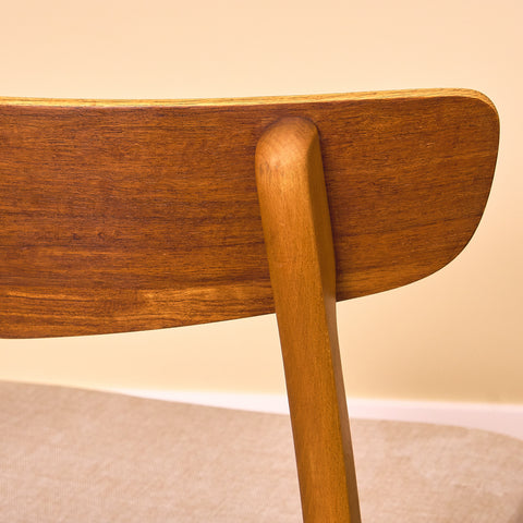 Danska matstolar i teak och bok av Findahl, modell 'Mosbøl'