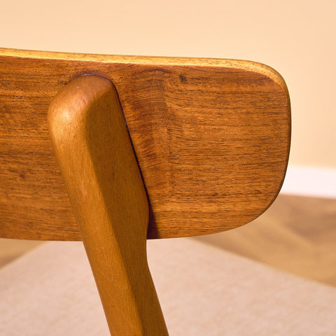 Danska matstolar i teak och bok av Findahl, modell 'Mosbøl'