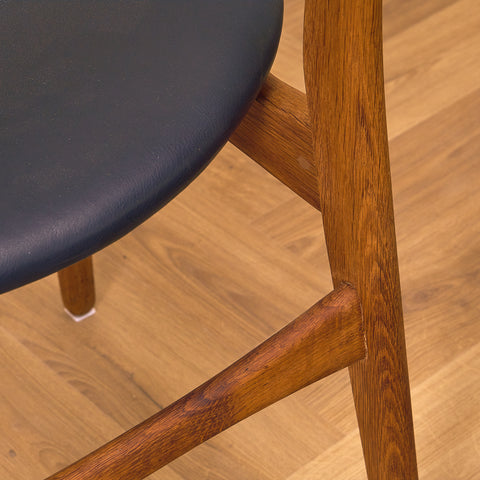 Danish set of 4 dining chairs model CH30 by Hans J. Wegner for Carl Hansen & Son