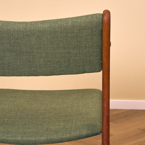 Danish dining chairs in teak by Johannes Andersen for Uldum Mobelfabrk