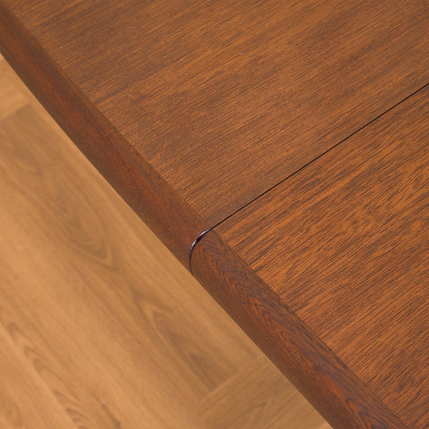 Danskt ovalt matbord i mahogny från Skovby Møbelfabrik