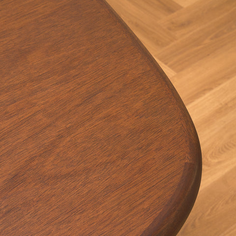 Danskt ovalt matbord i mahogny från Skovby Møbelfabrik