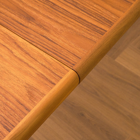 Danskt ovalt matbord i mahogny från Skovby Møbelfabrik