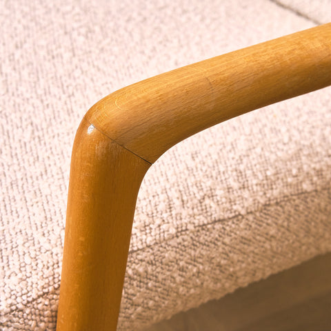 Svensk fåtölj i massiv bok av Alf Svensson för Bra Bohag, modell "Contour"