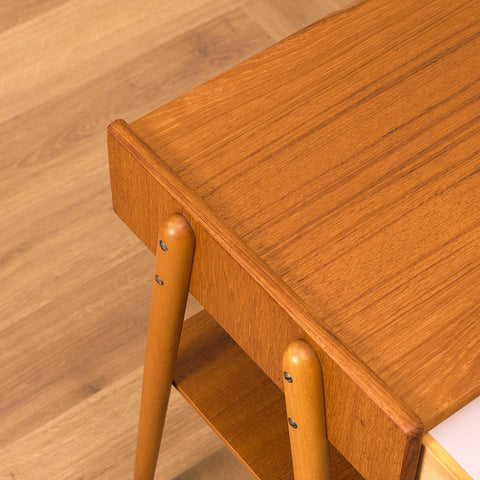 Swedish bedside table in teak by Carlström & Co Möbelfabrik