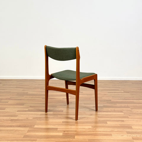 PRICE Set of 4 dining chairs in beech by Erik Buch, 1950s-60s, Denmark - Beyo Vintage