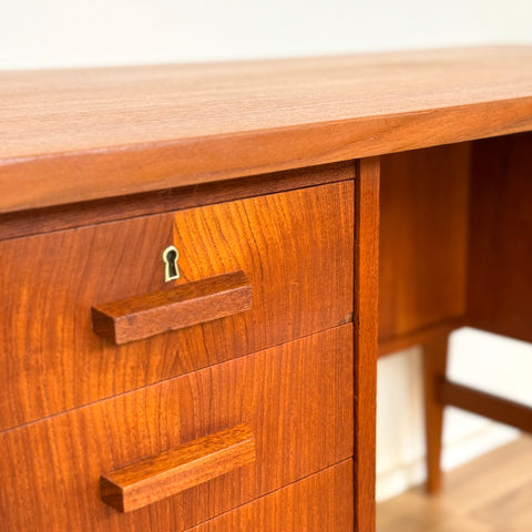 PRICE Writing desk in teak, 1950s-60s, Denmark - Beyo Vintage