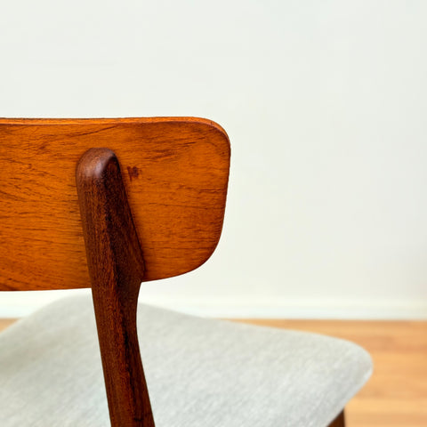 Danish set of 6 dining chairs in teak by Schiønning & Elgaard