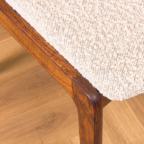 Danska matstolar i Santos rosenträ från Skovby