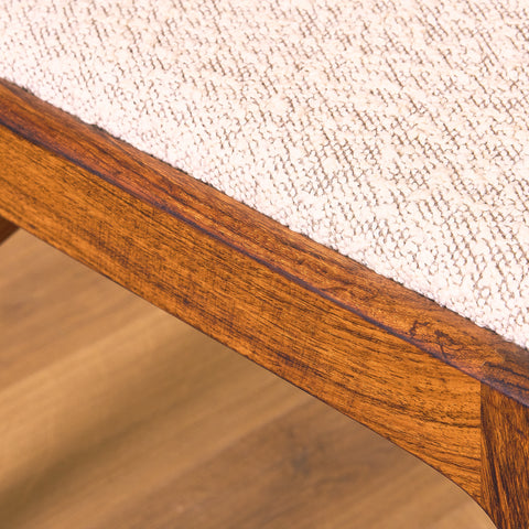 Danska matstolar i Santos rosenträ från Skovby